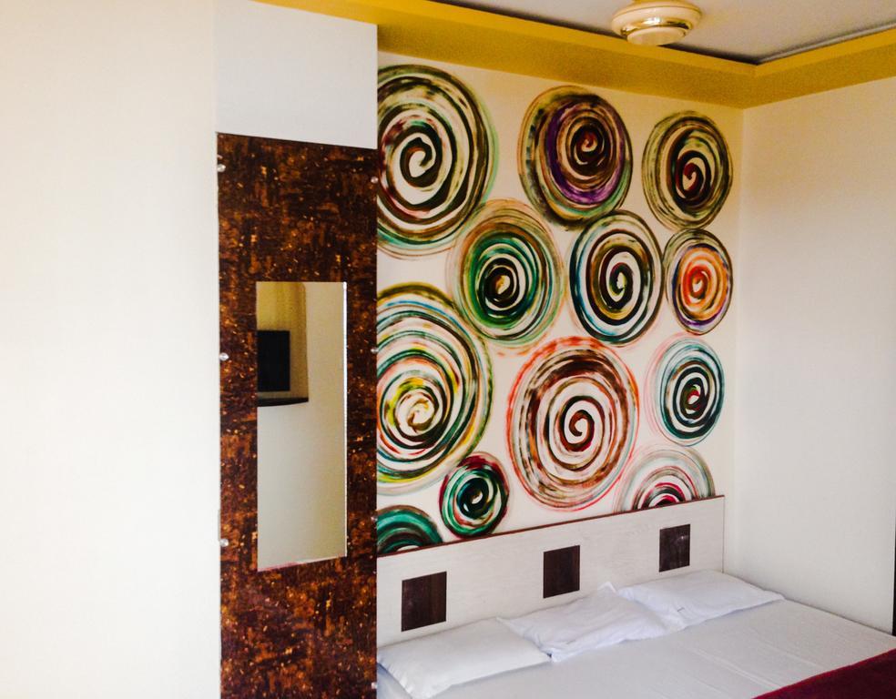 Hotel Gujarat Heritage Ujjain Room photo